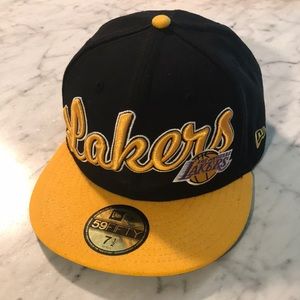NWOT. Lakers New Era hat.